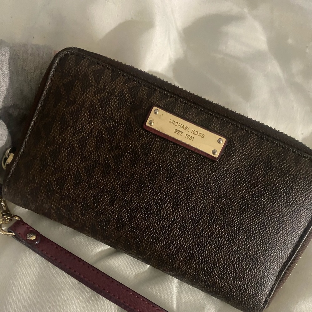 MK wallet